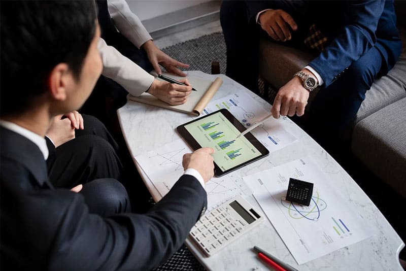 Corporate Governance & Risk Management